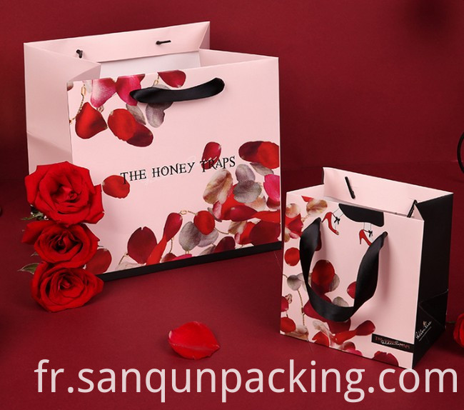 Sac en papier de taille différente Paper Bag In Different Size
